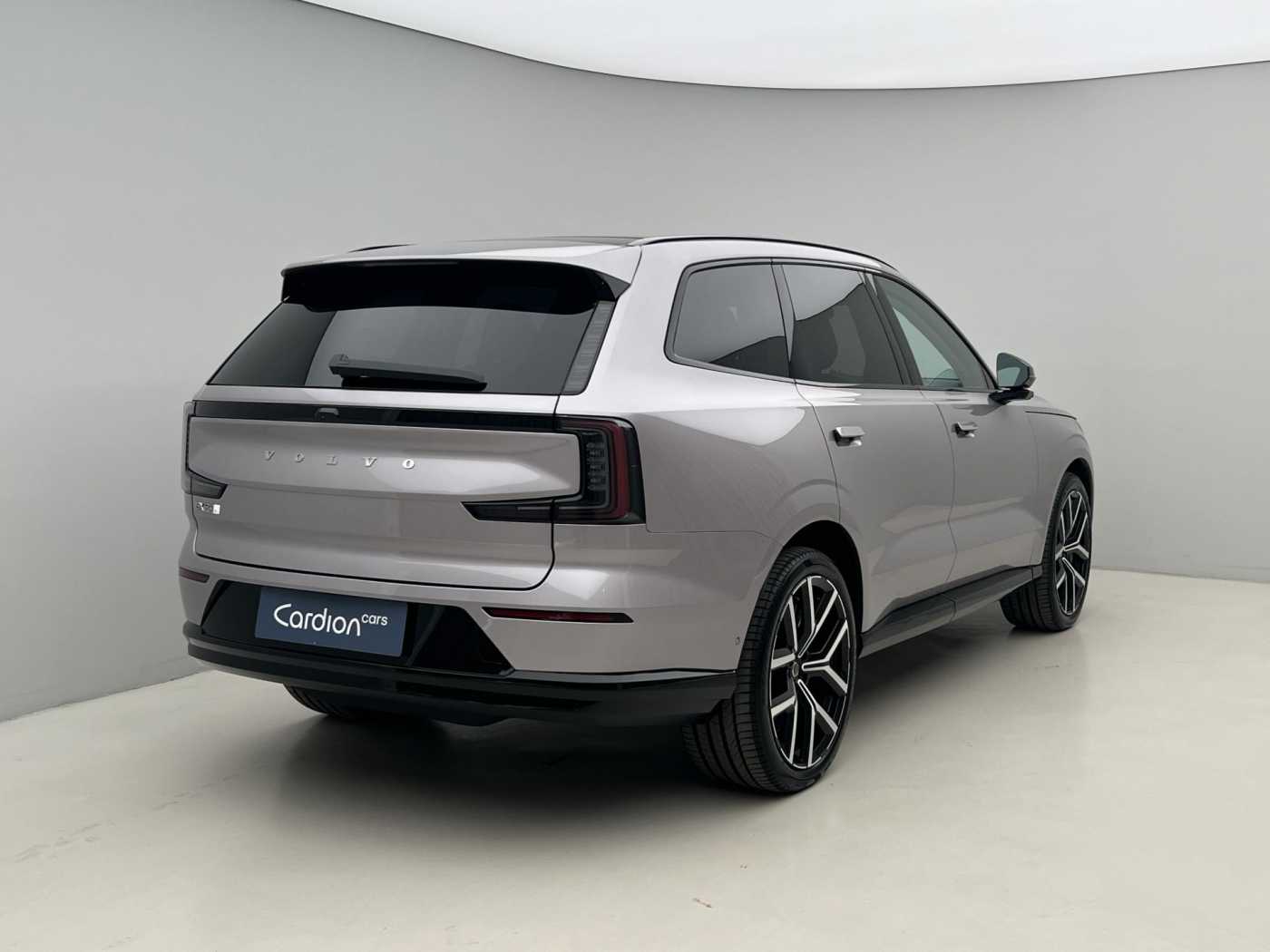 Volvo EX90