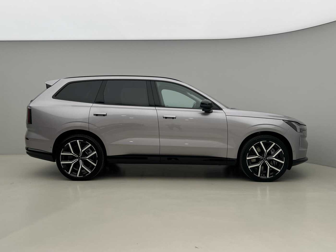 Volvo EX90