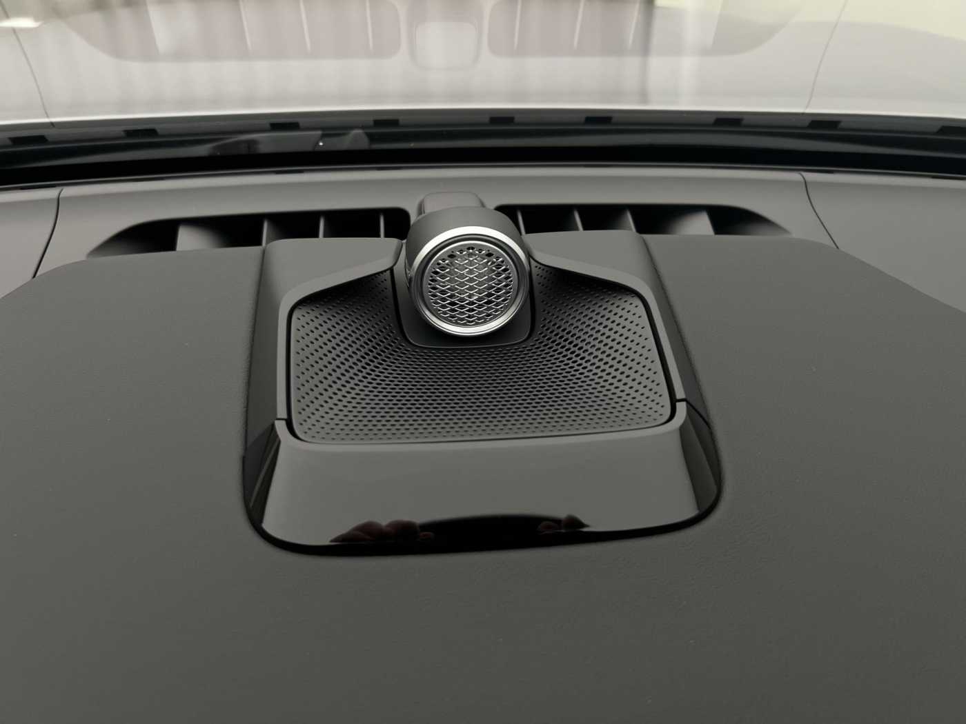 Volvo EX90