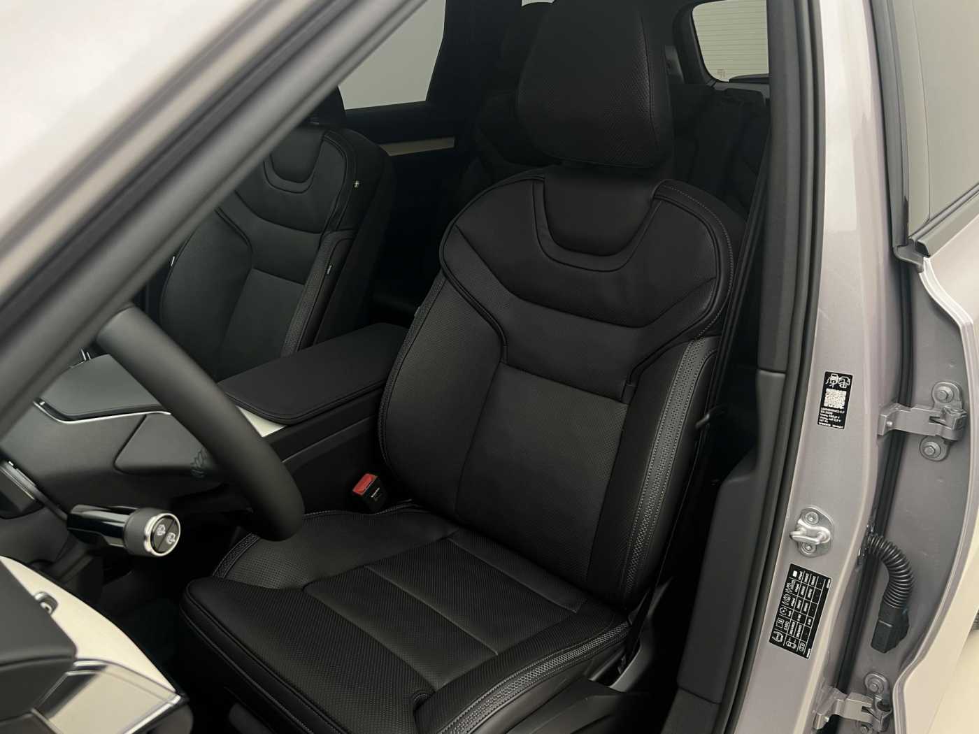 Volvo EX90