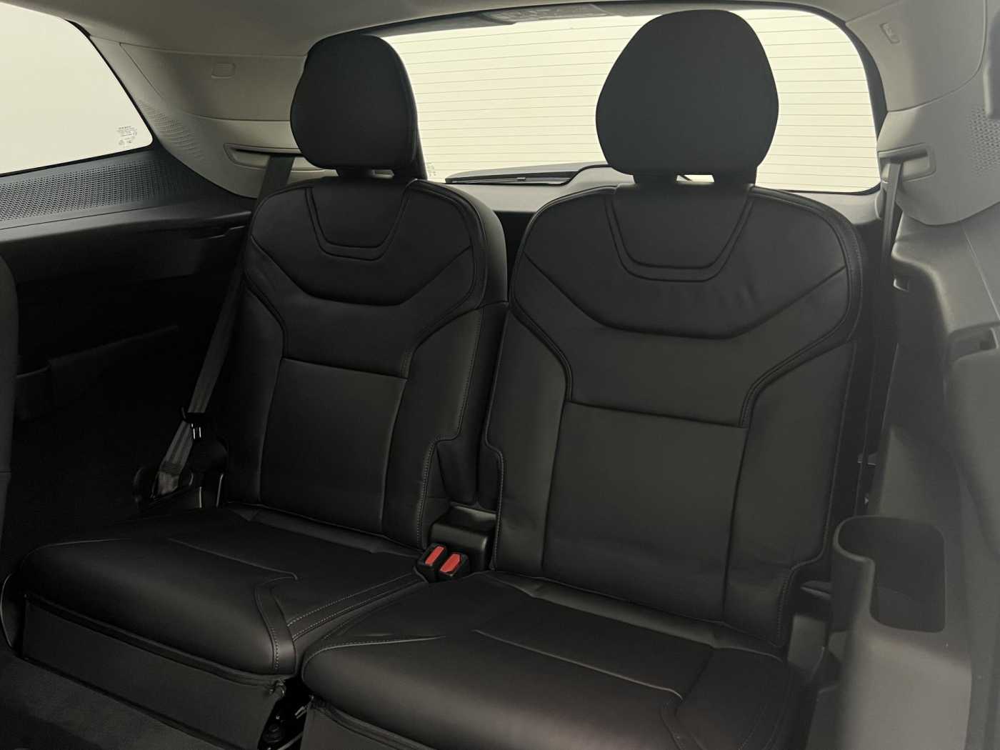 Volvo EX90