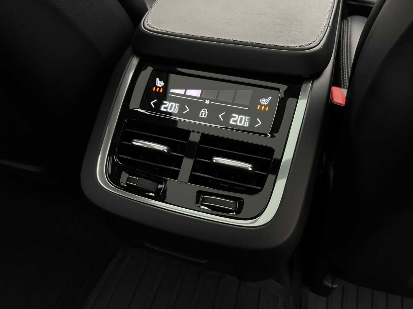 Volvo V90 Cross Country
