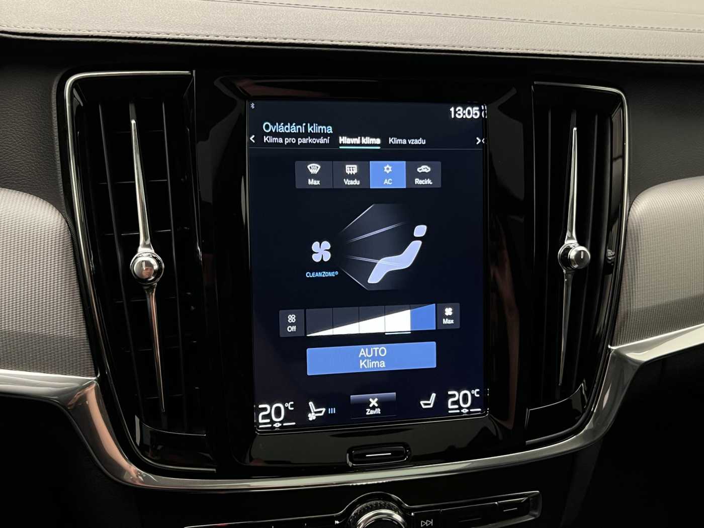 Volvo V90 Cross Country