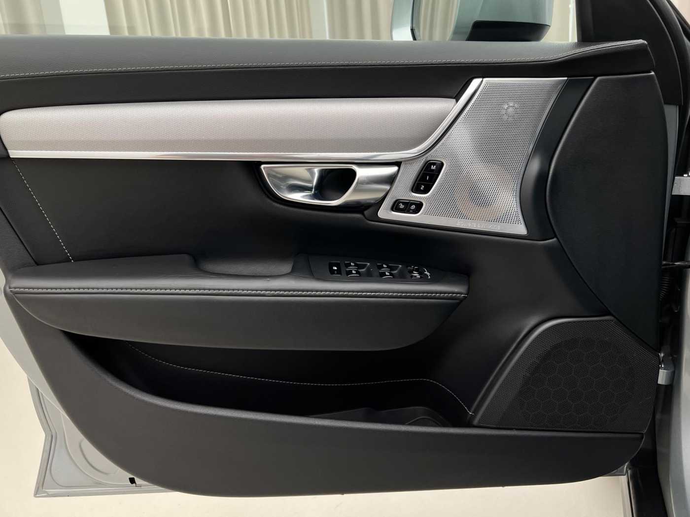 Volvo V90 Cross Country
