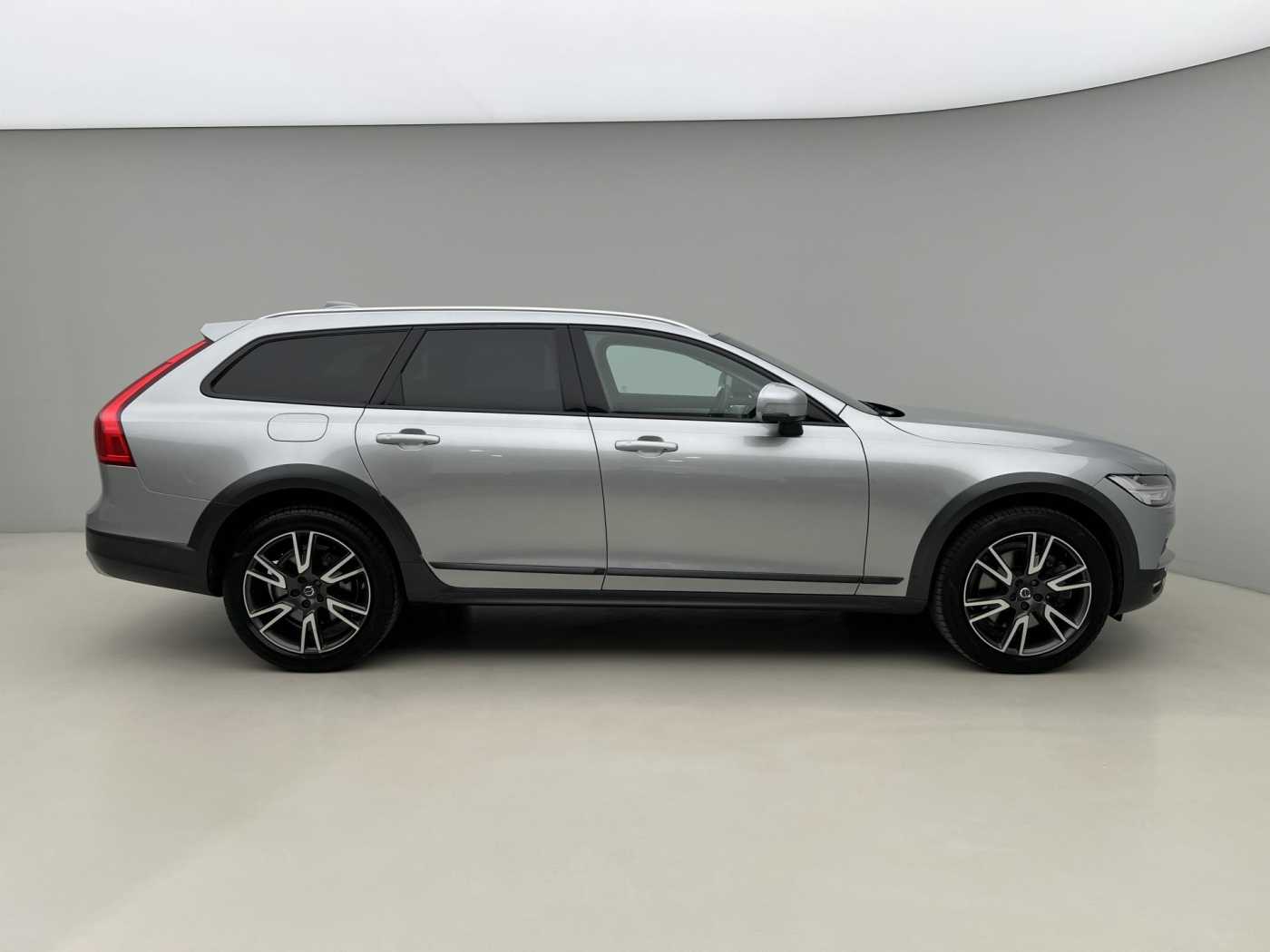 Volvo V90 Cross Country