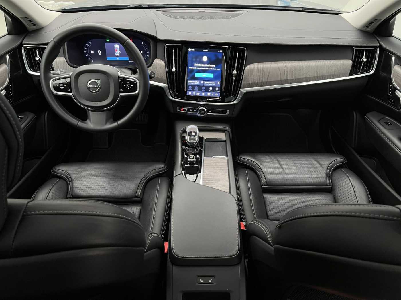 Volvo V90 Cross Country