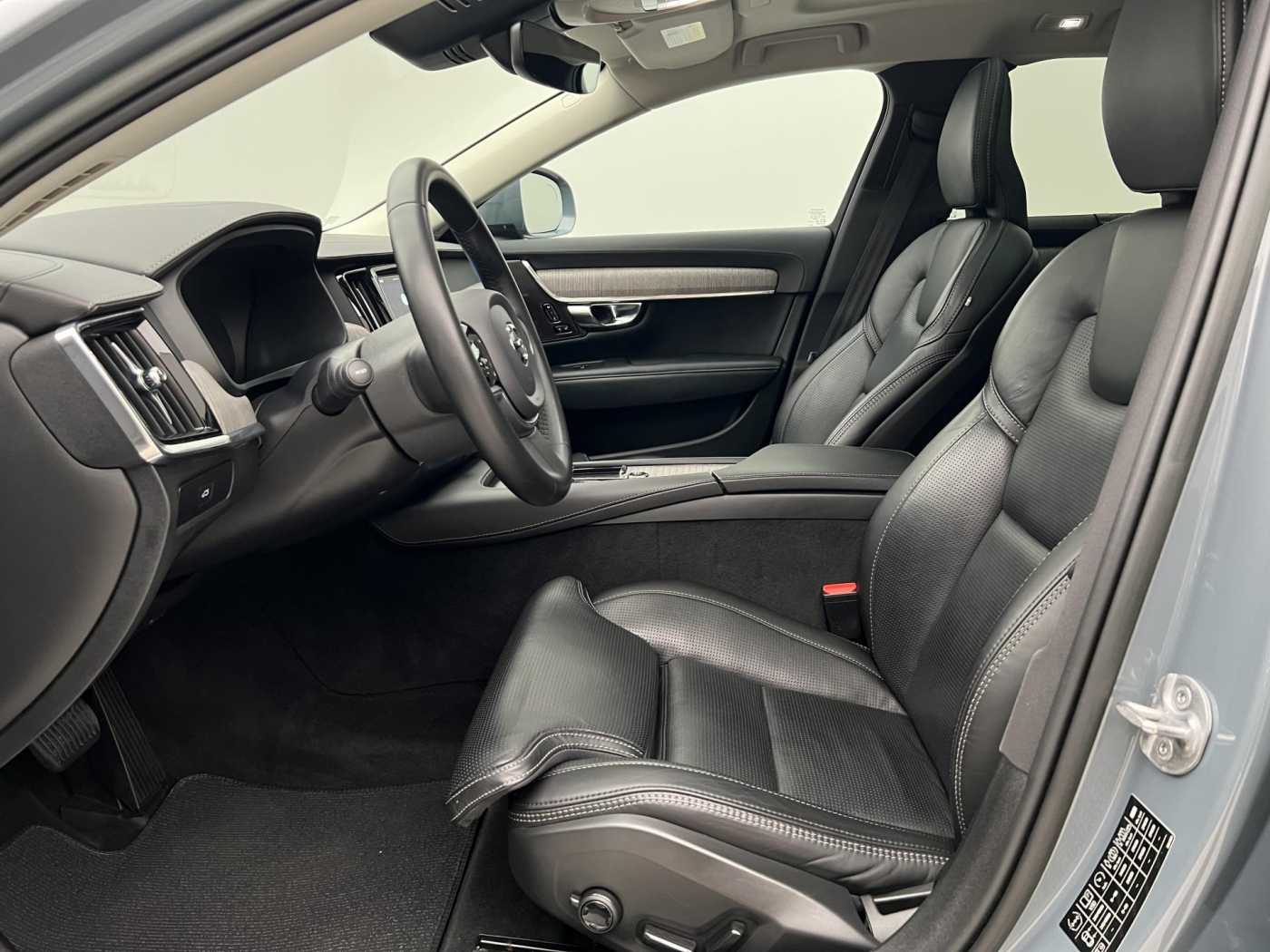 Volvo V90 Cross Country