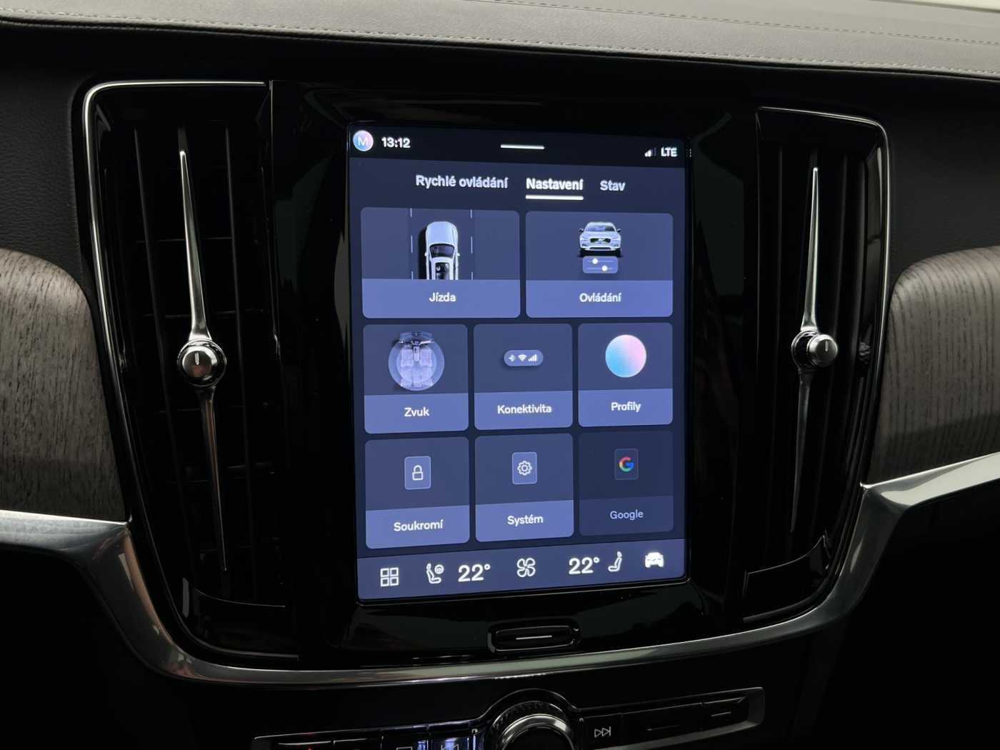 Volvo V90 Cross Country