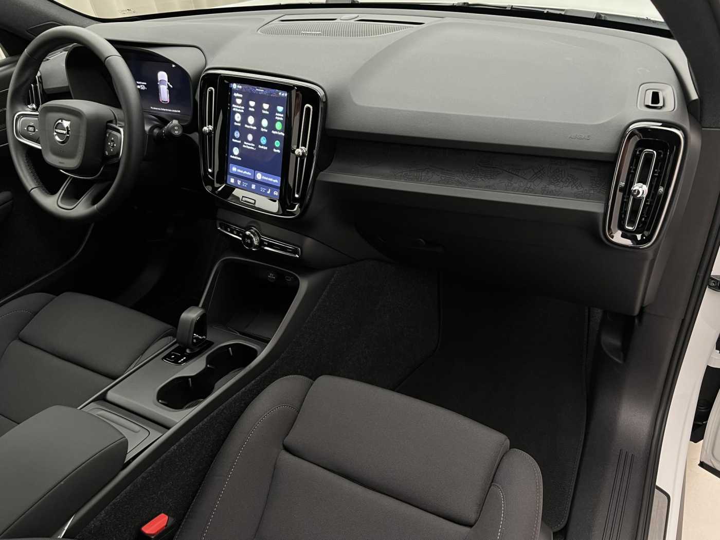 Volvo EX40