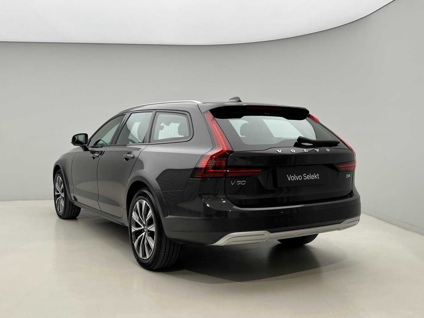 Volvo V90 Cross Country