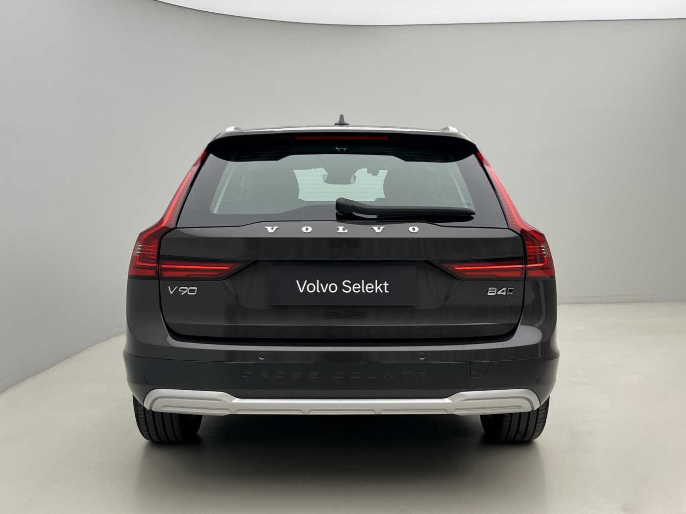 Volvo V90 Cross Country