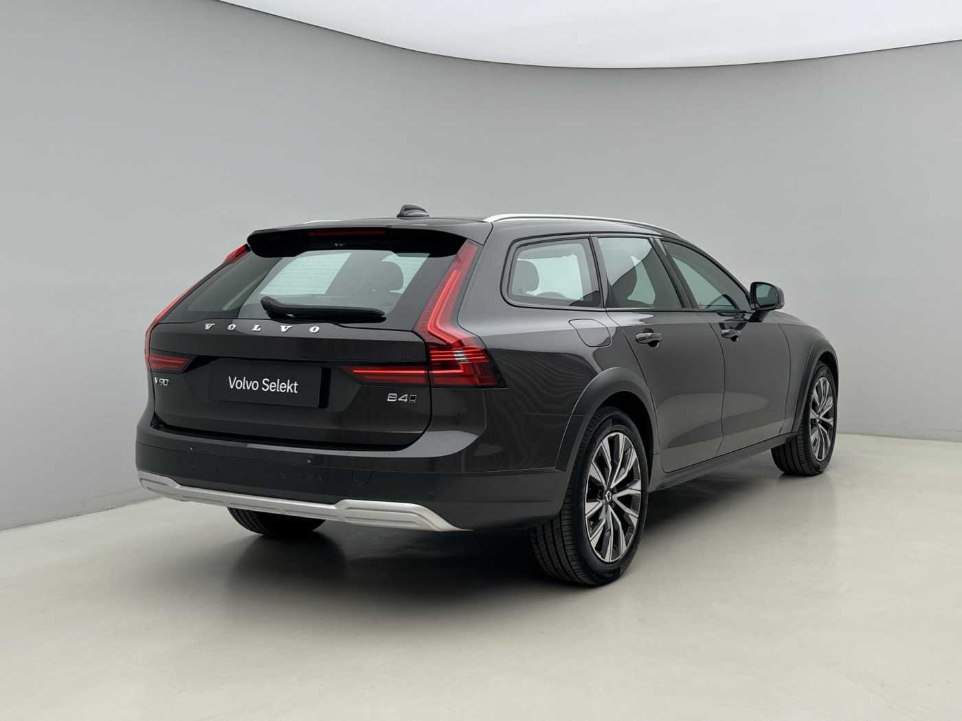 Volvo V90 Cross Country