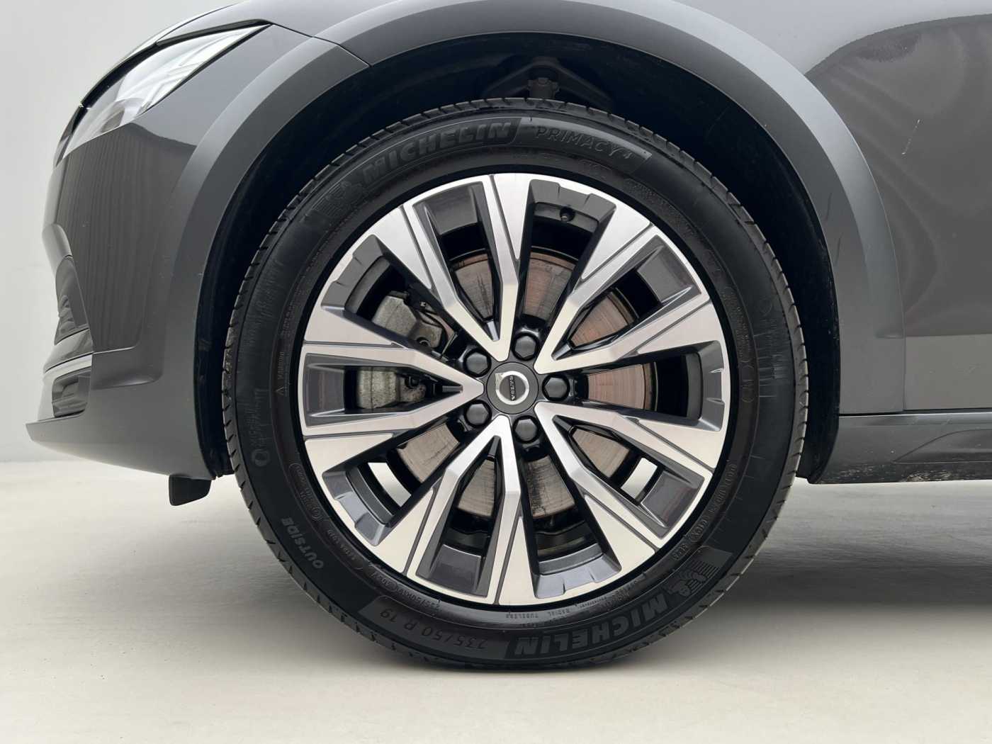 Volvo V90 Cross Country