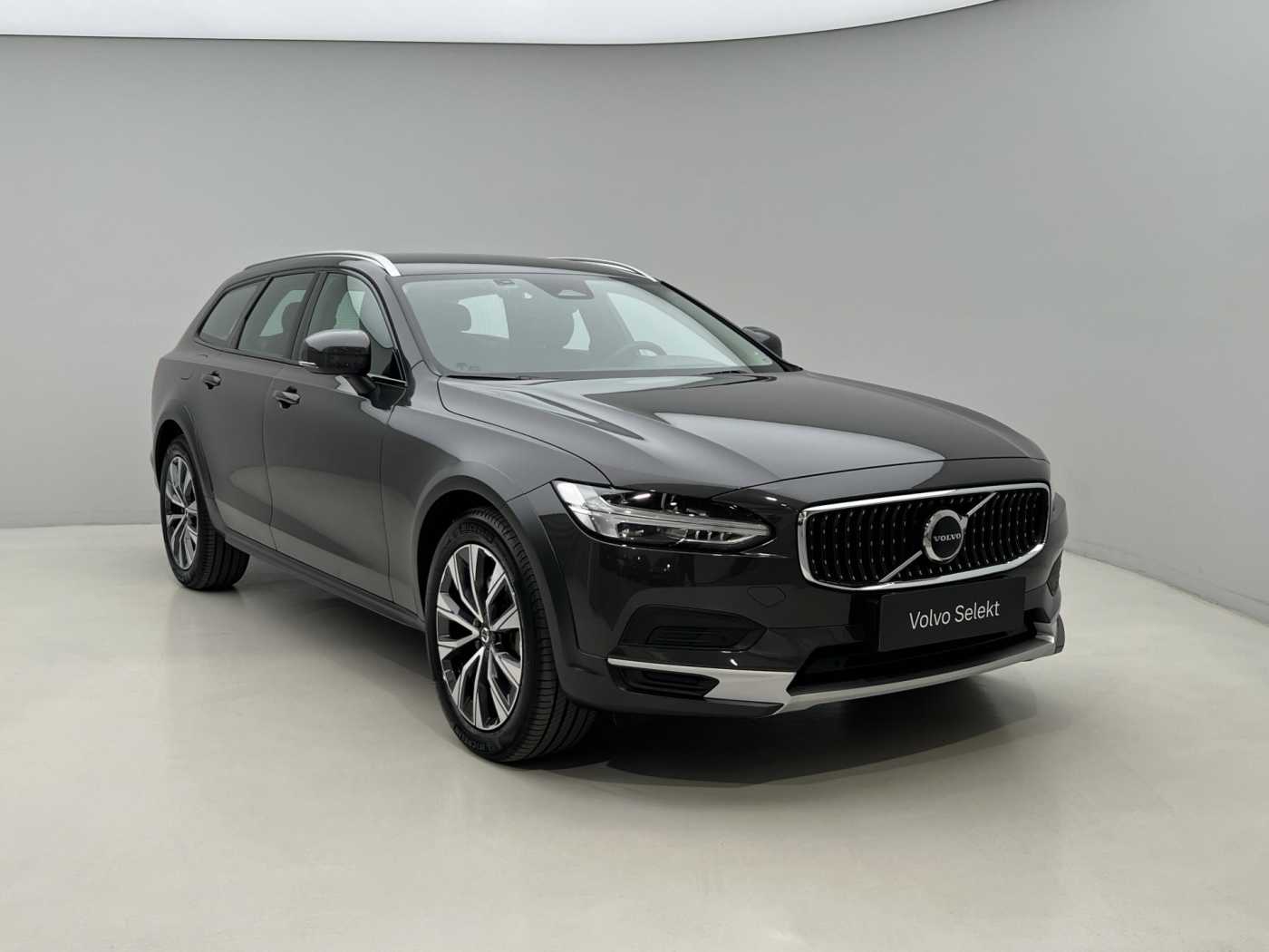 Volvo V90 Cross Country