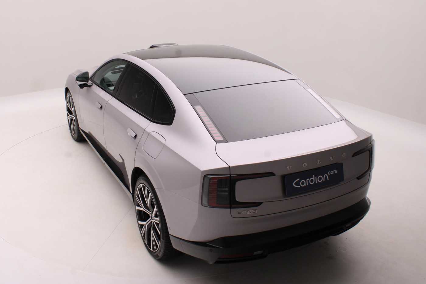 Volvo ES90