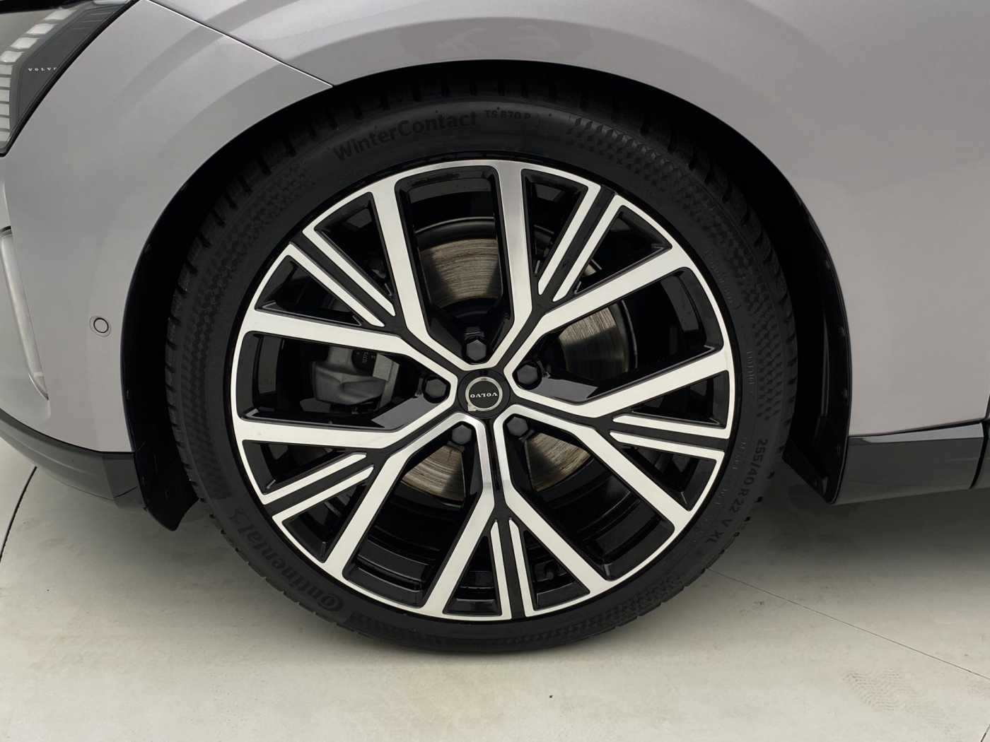 Volvo ES90