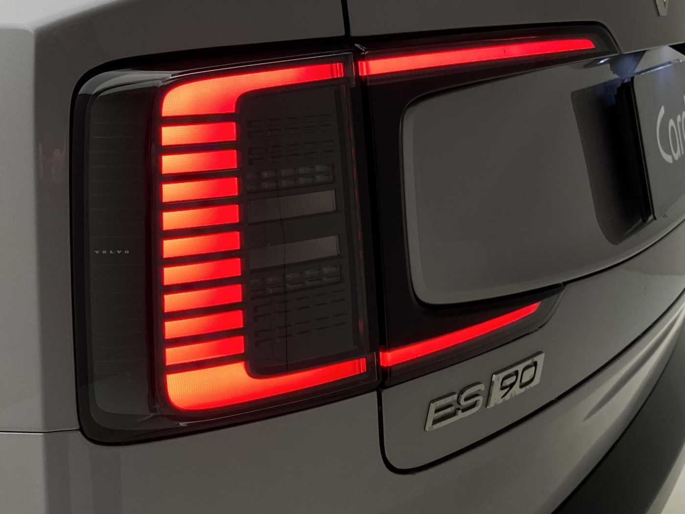 Volvo ES90