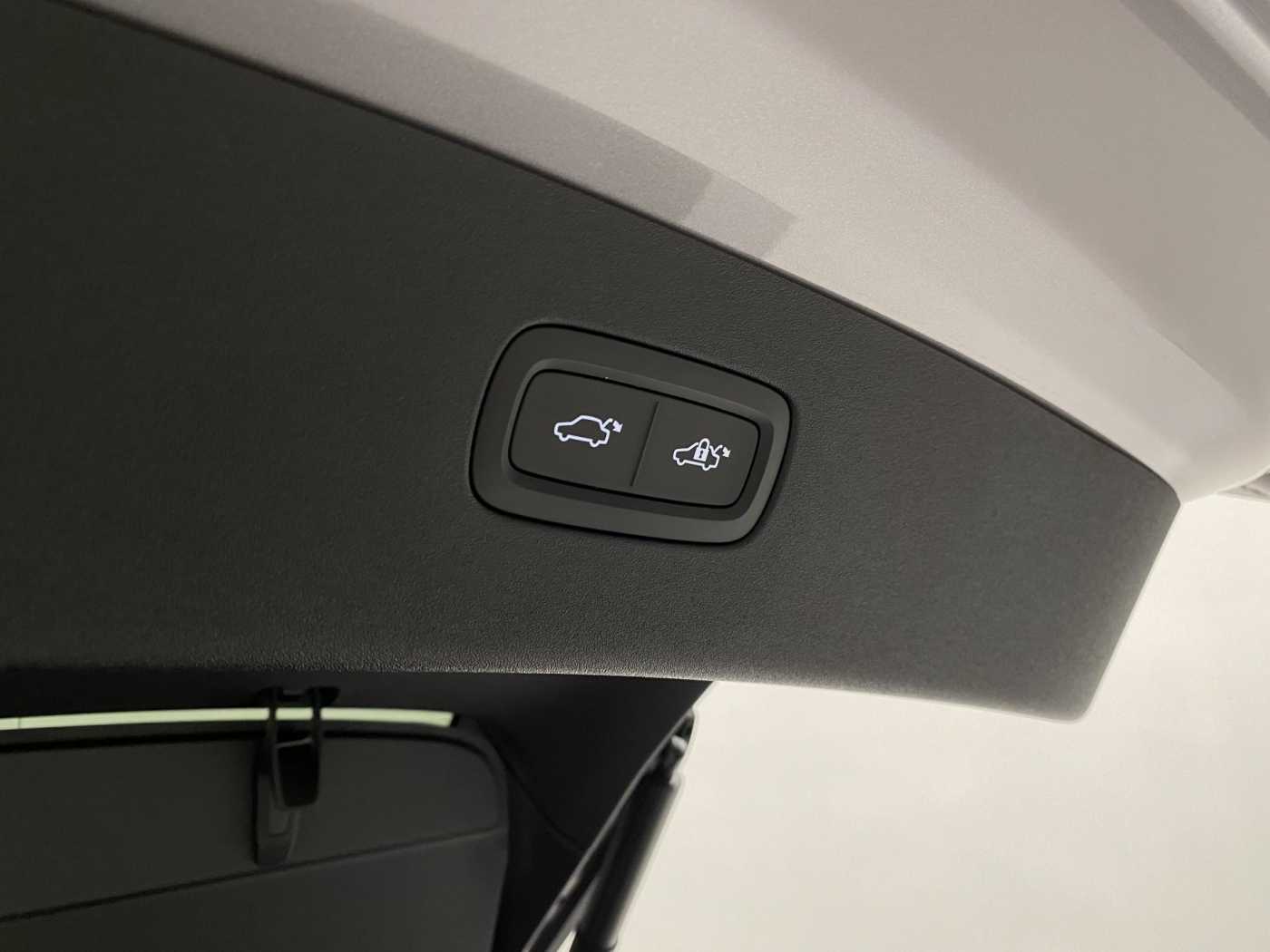 Volvo ES90