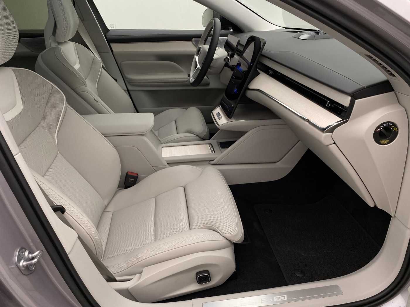 Volvo ES90