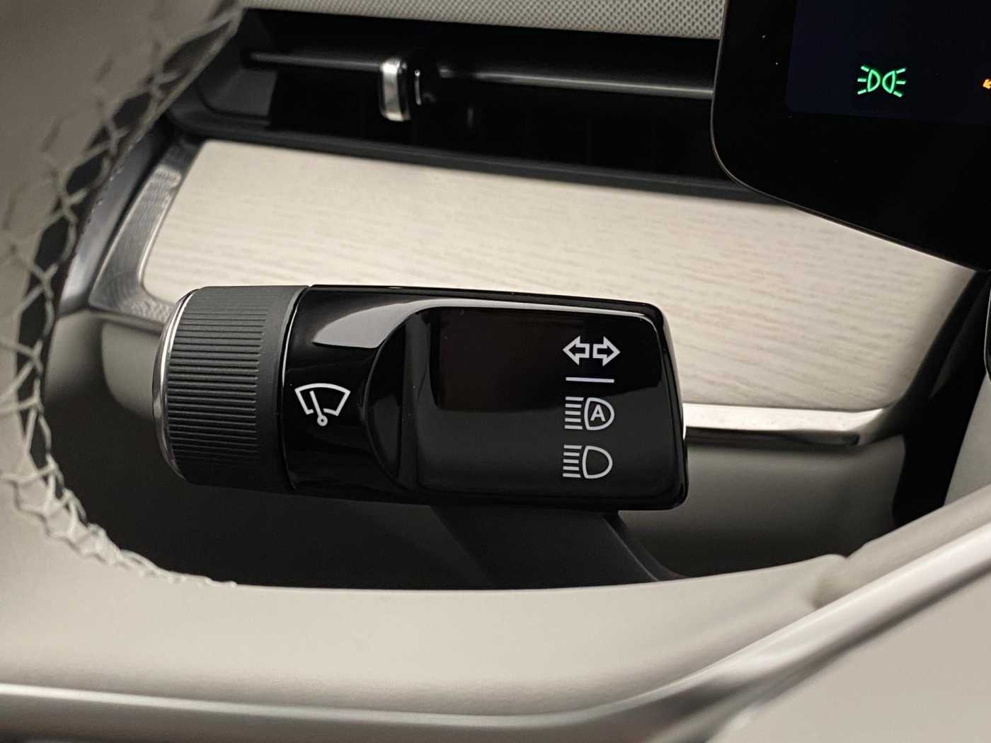 Volvo ES90