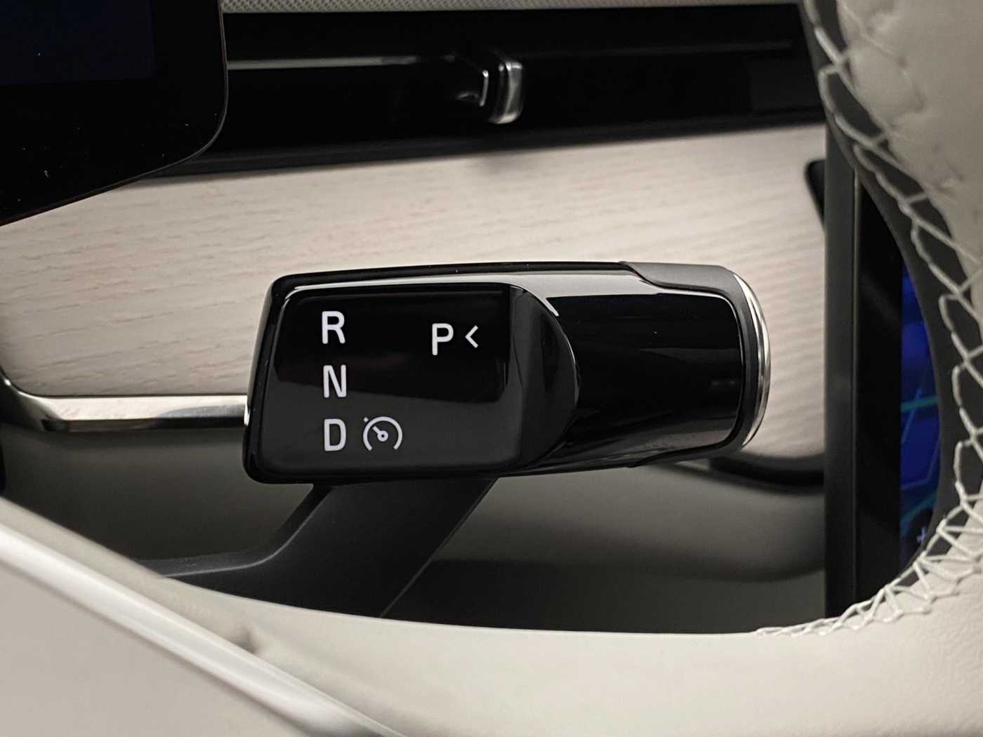 Volvo ES90