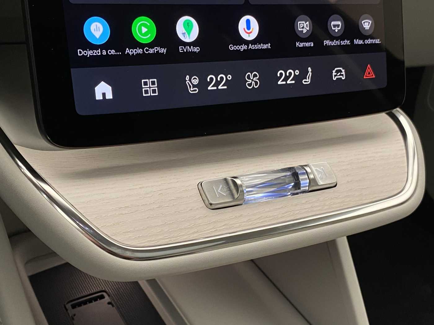 Volvo ES90