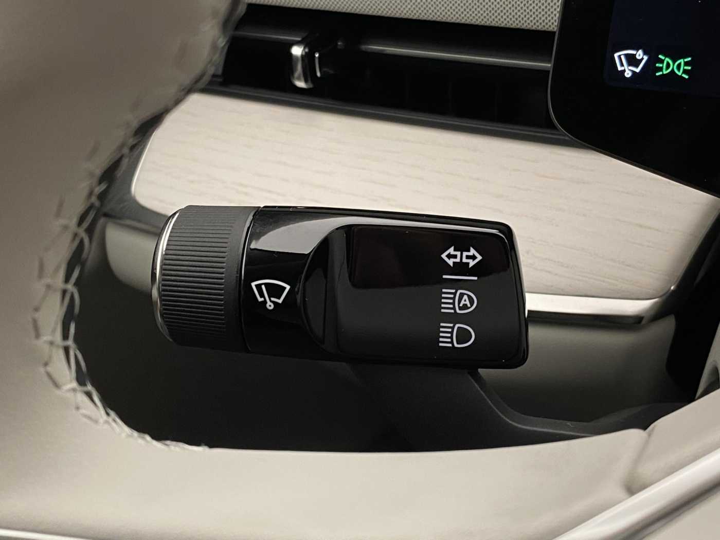 Volvo ES90