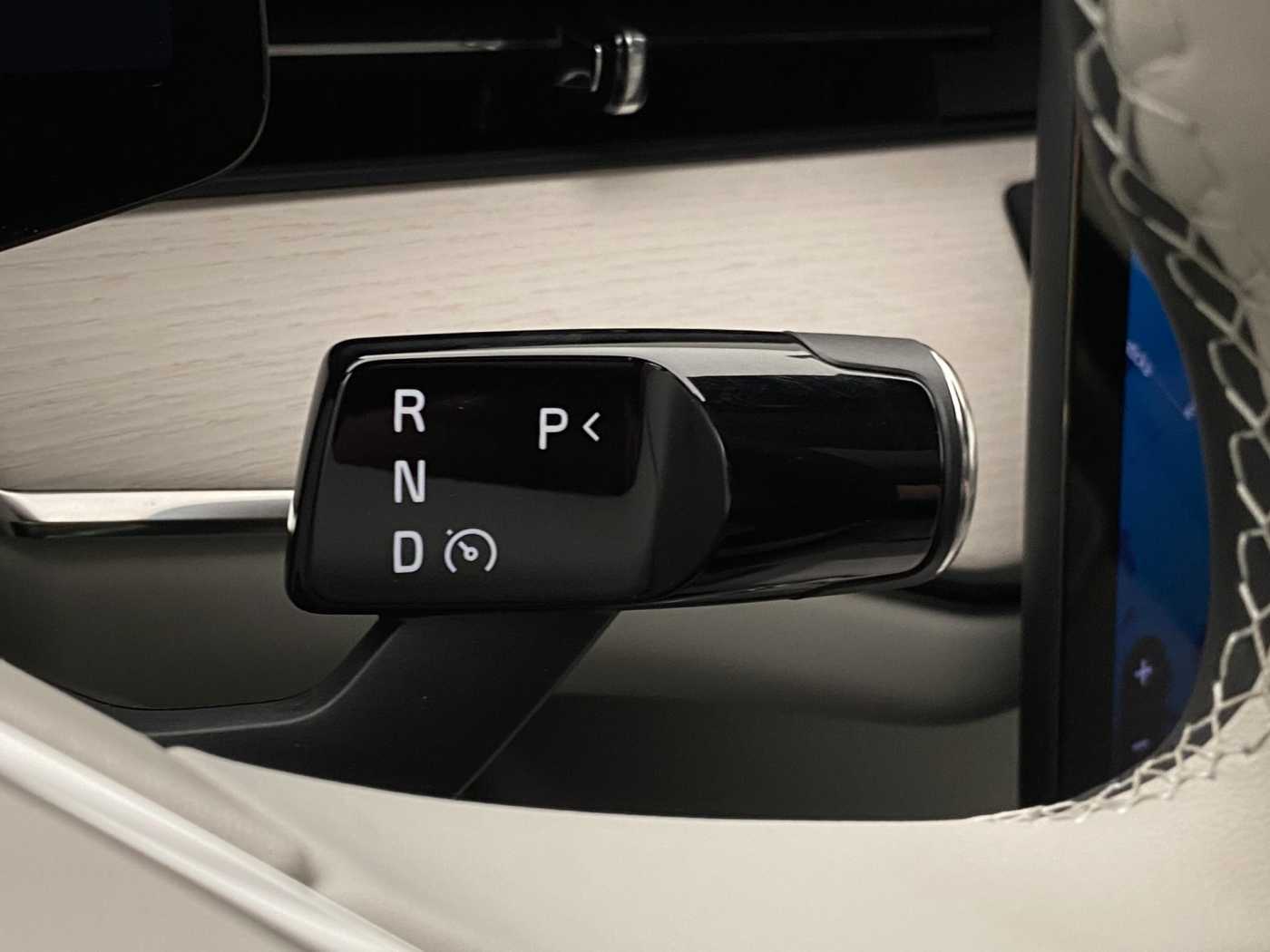 Volvo ES90