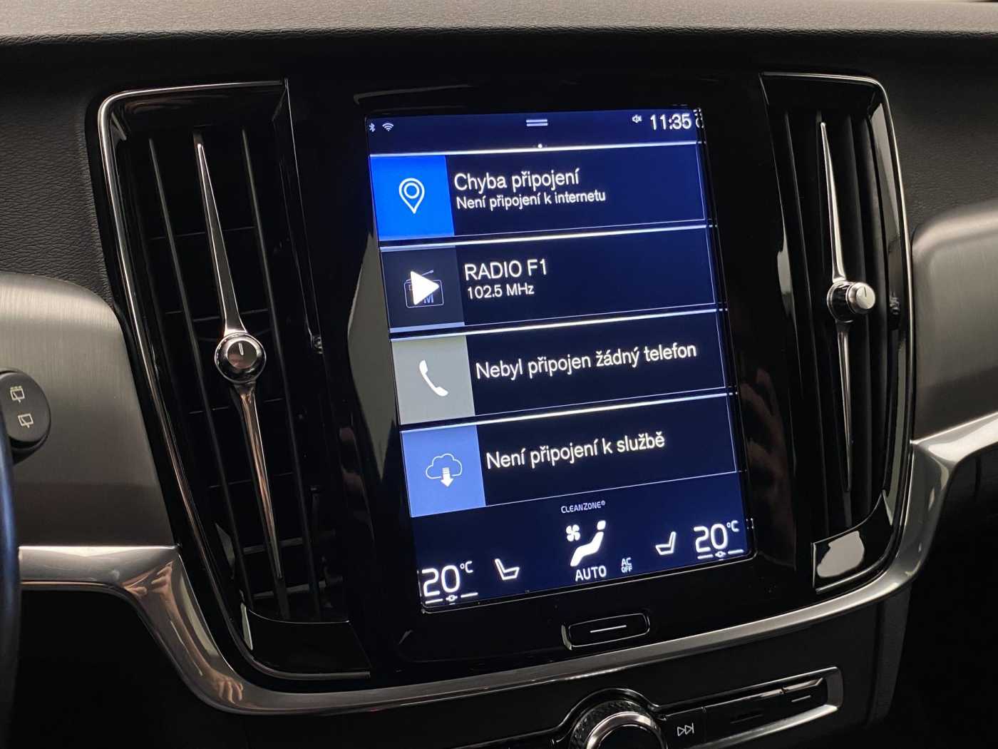 Volvo V90