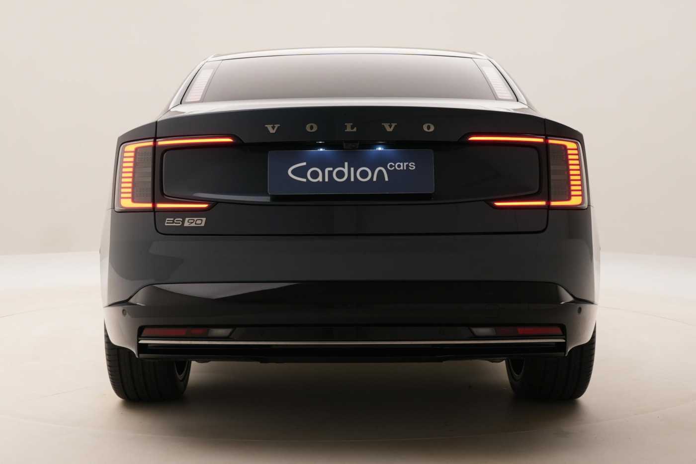 Volvo ES90