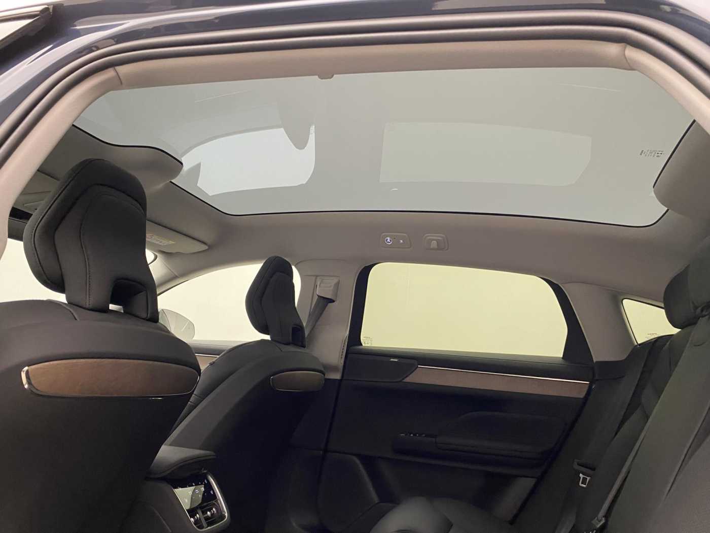Volvo ES90