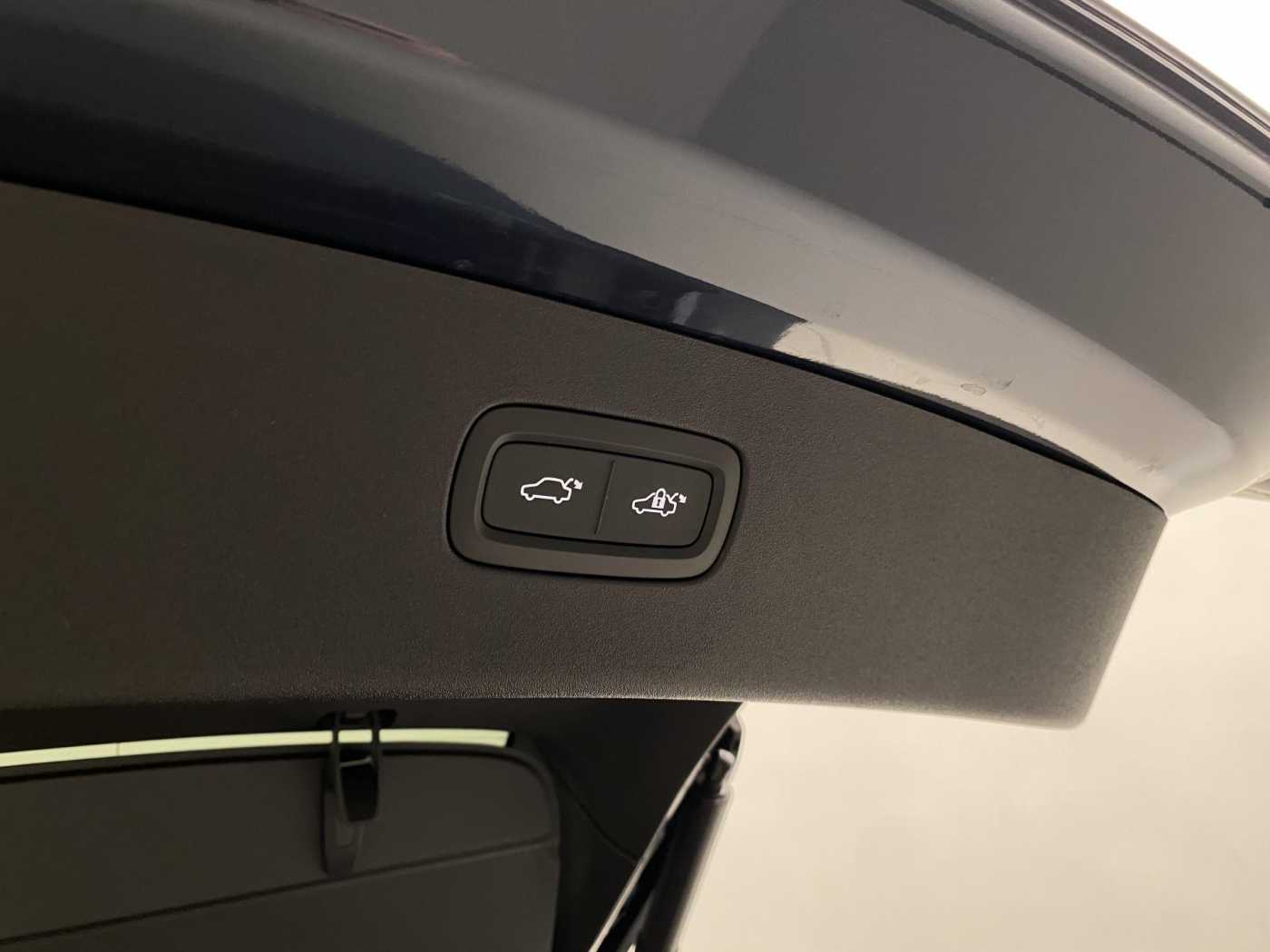 Volvo ES90