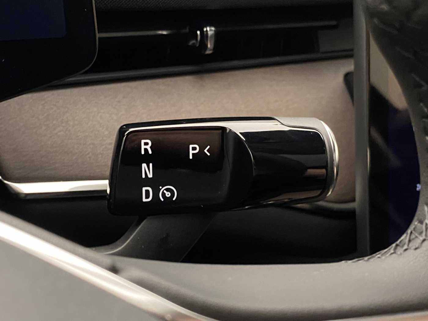 Volvo ES90
