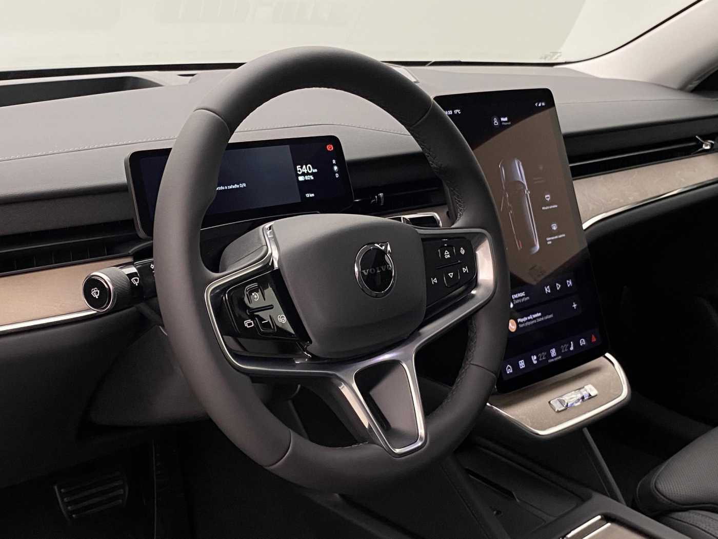 Volvo ES90