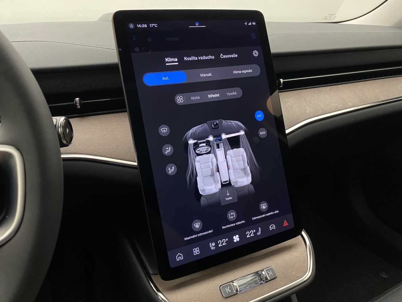 Volvo ES90
