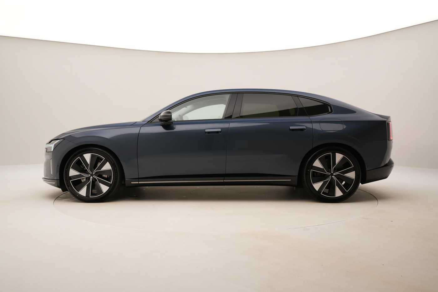 Volvo ES90