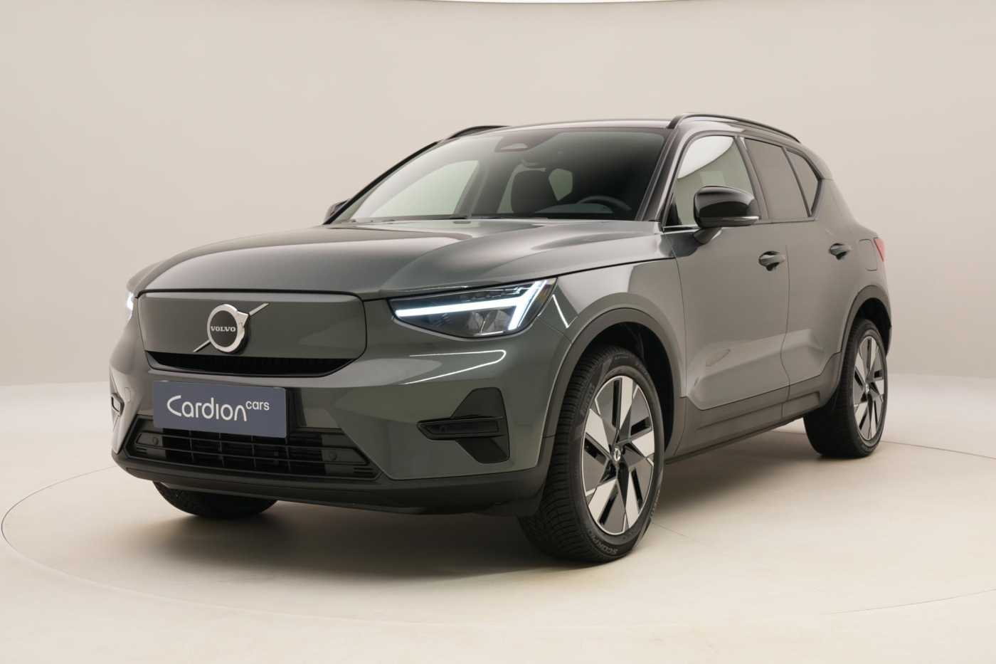Volvo EX40