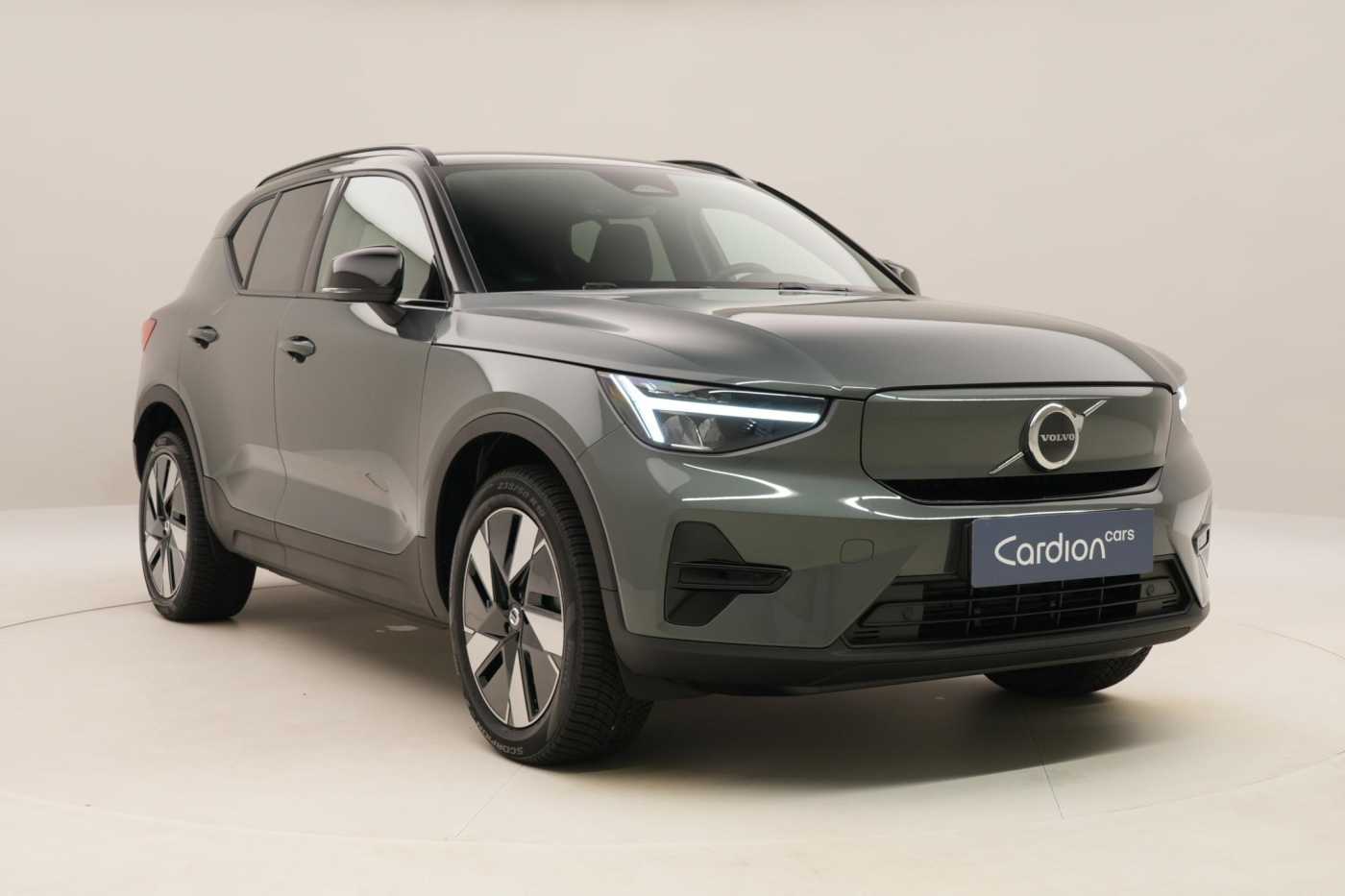 Volvo EX40