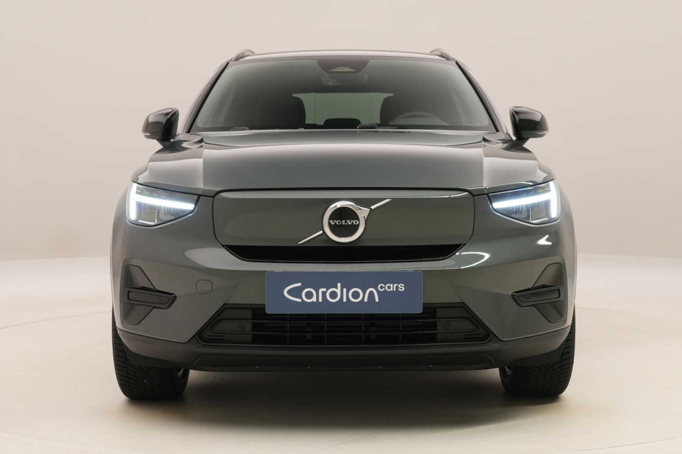Volvo EX40