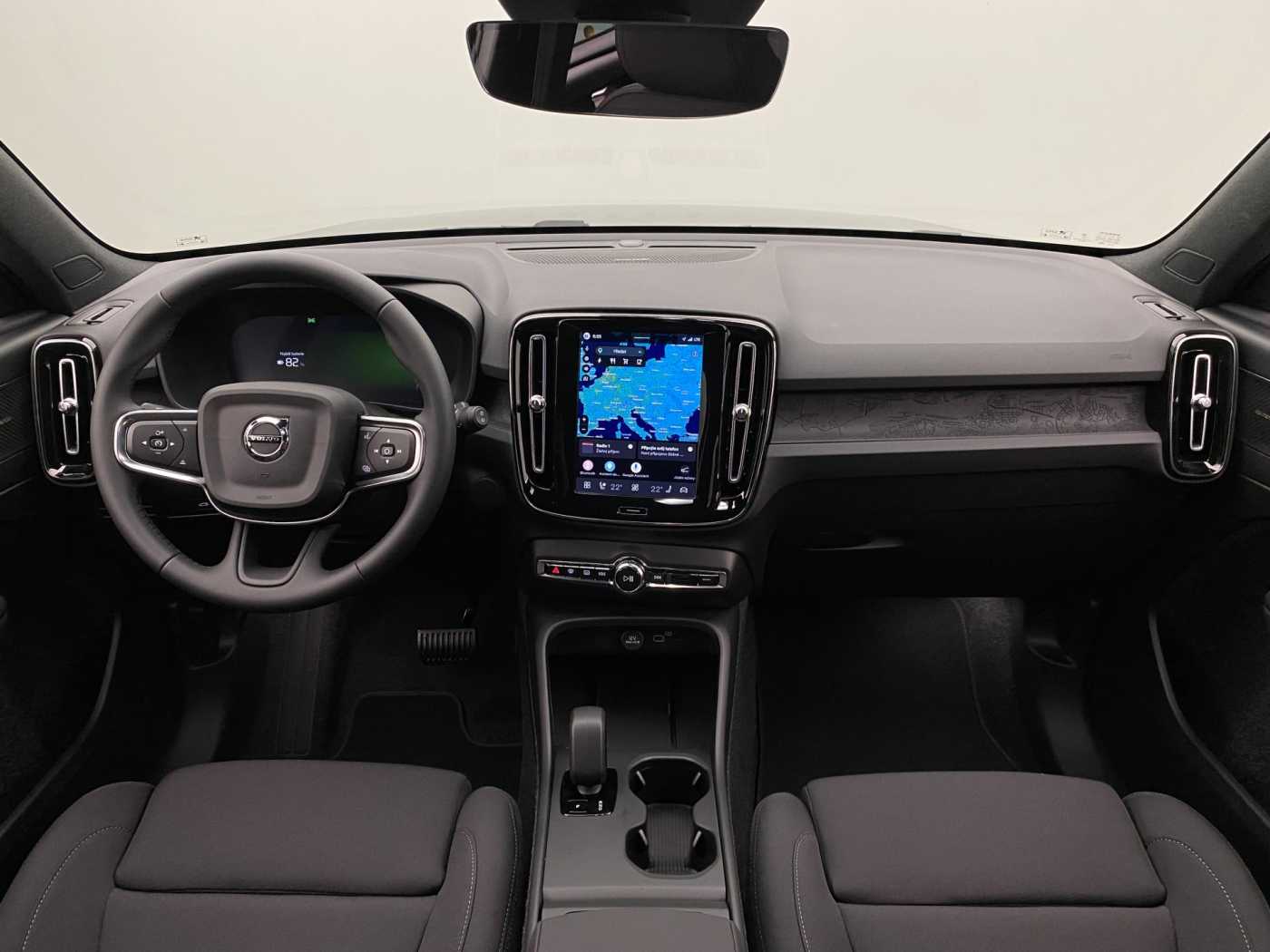Volvo EX40