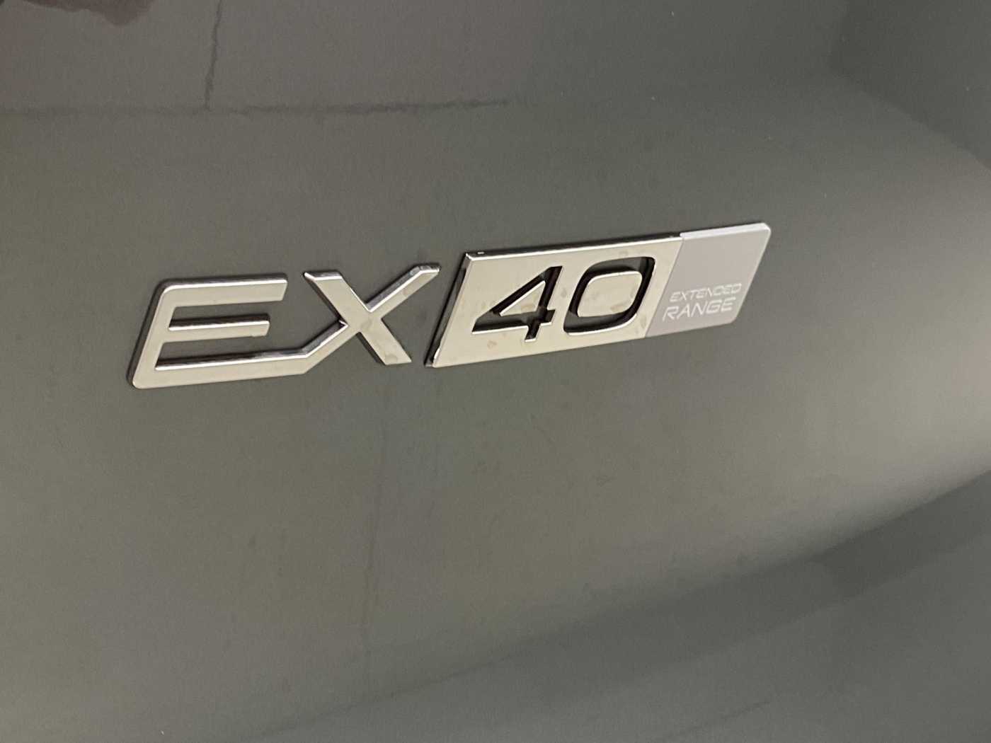 Volvo EX40