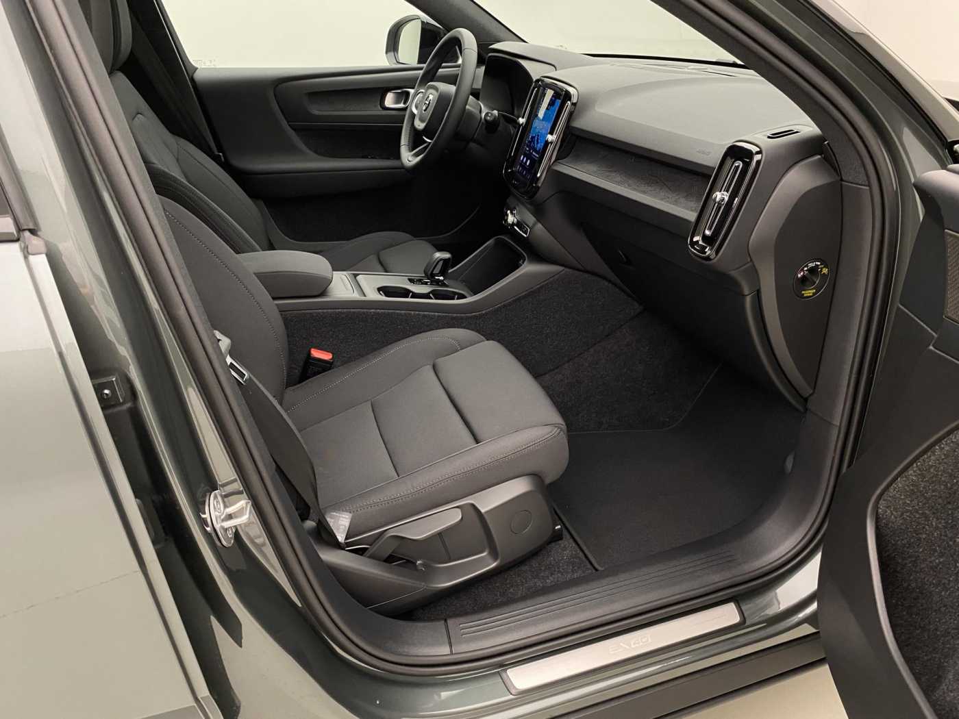 Volvo EX40