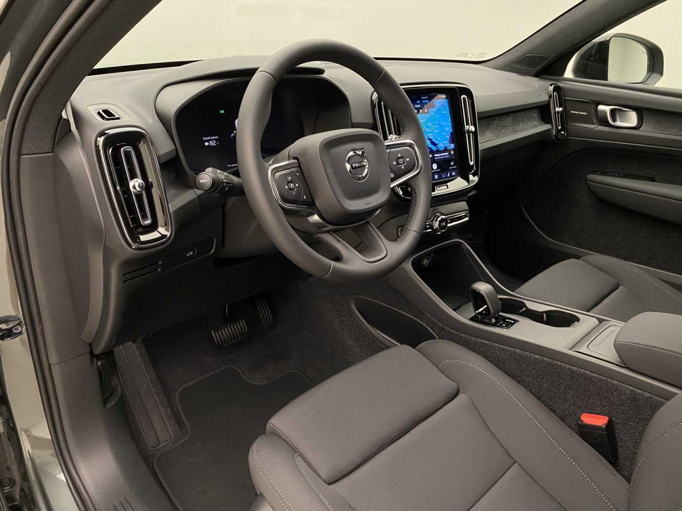 Volvo EX40