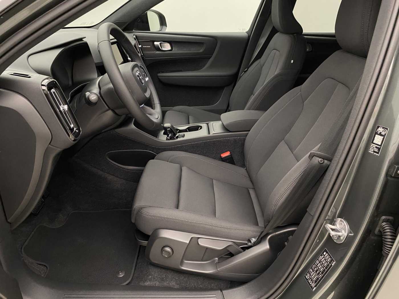 Volvo EX40