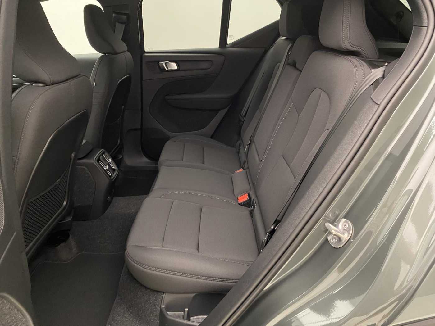 Volvo EX40