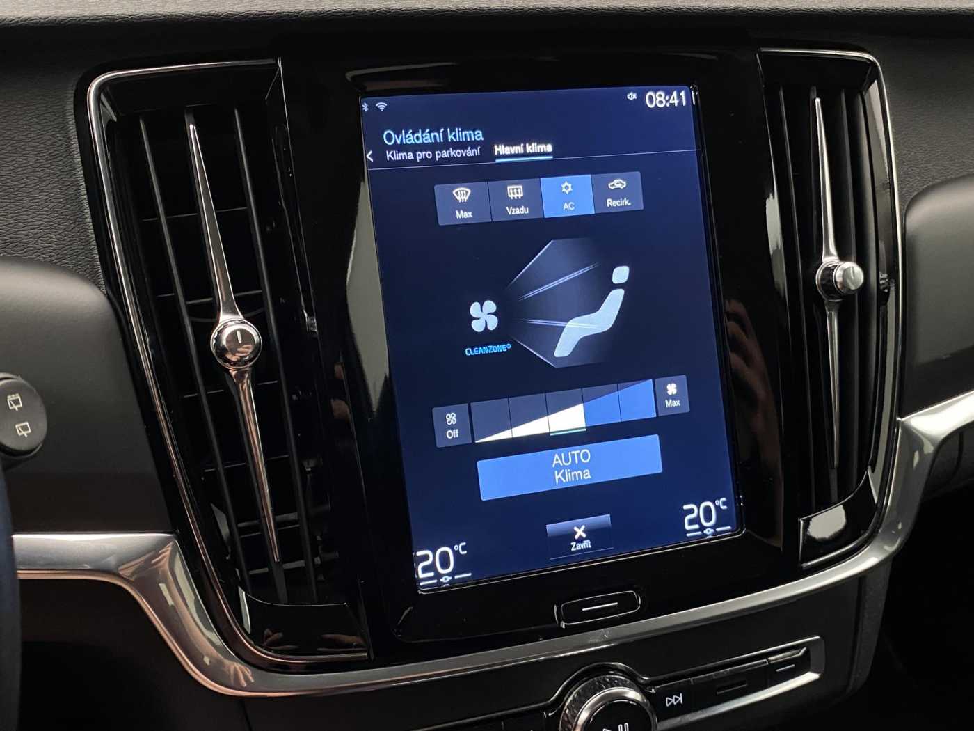 Volvo V90