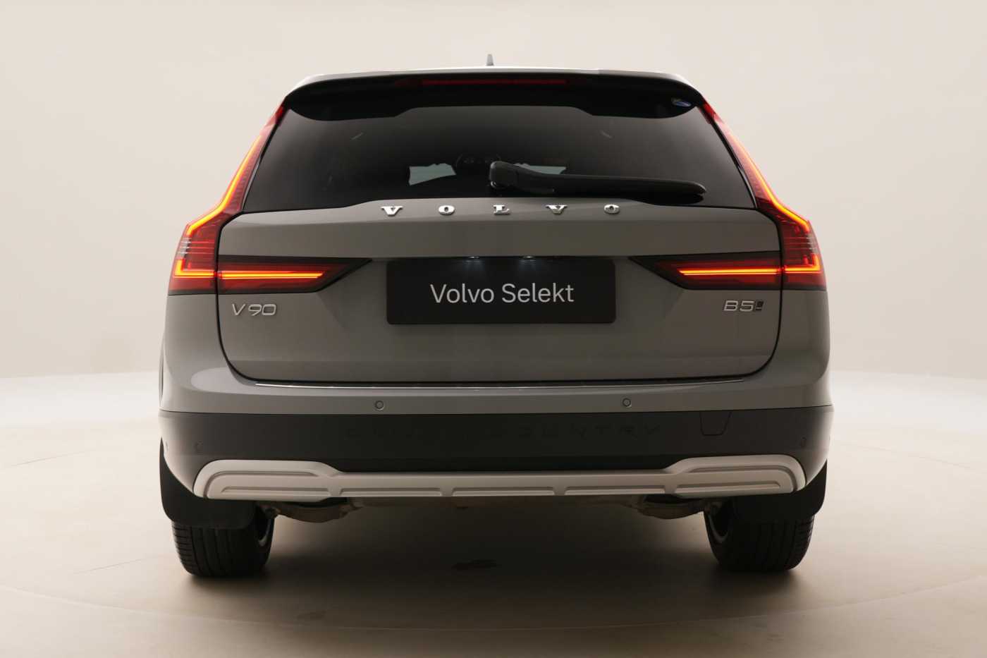 Volvo V90 Cross Country