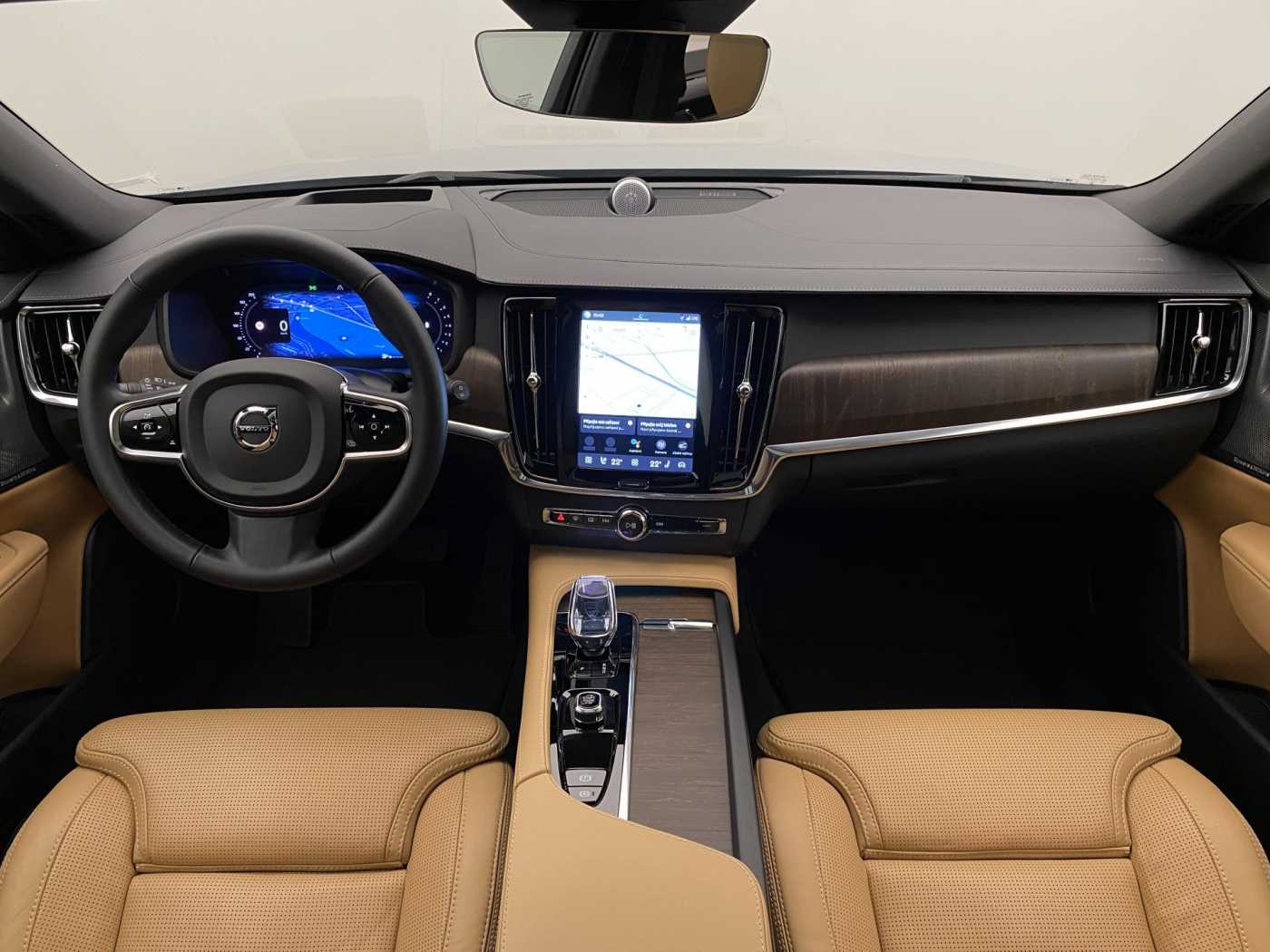 Volvo V90 Cross Country