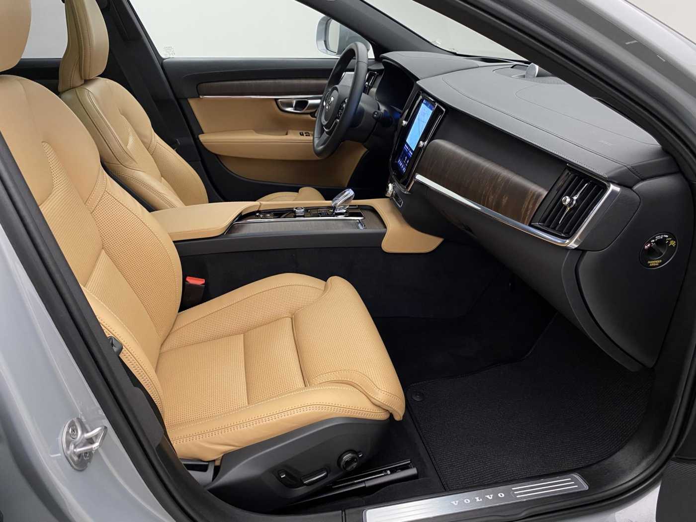 Volvo V90 Cross Country