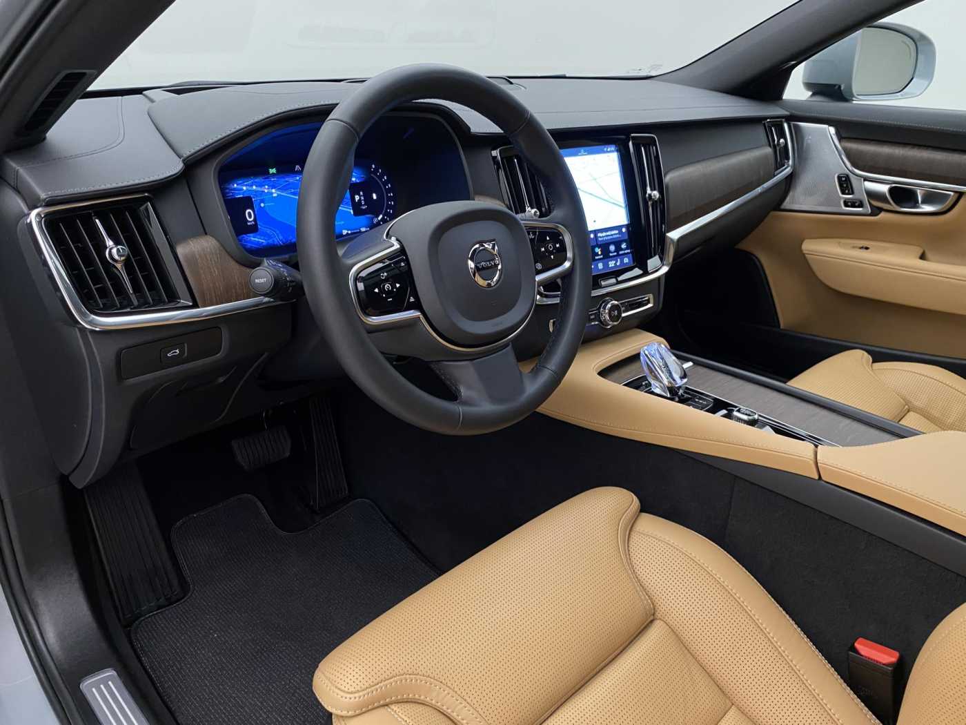 Volvo V90 Cross Country